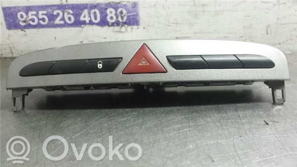 Peugeot 308 Interruttore luci di emergenza