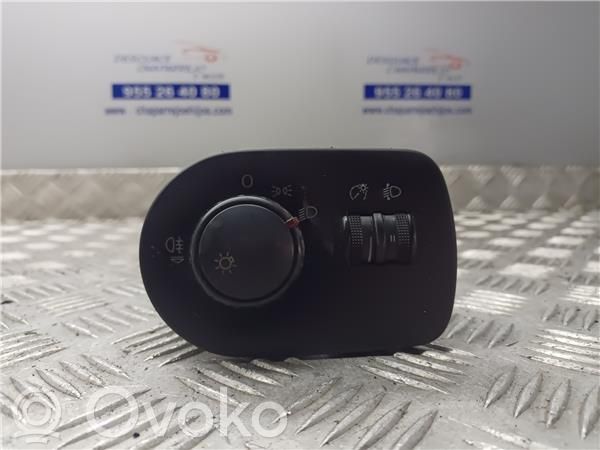 Seat Ibiza I (021A) Comutator lumini 