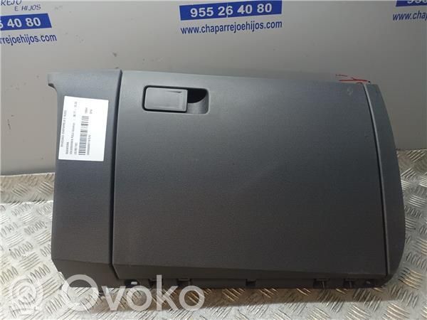 Volkswagen Polo II 86C 2F Handschuhfach 