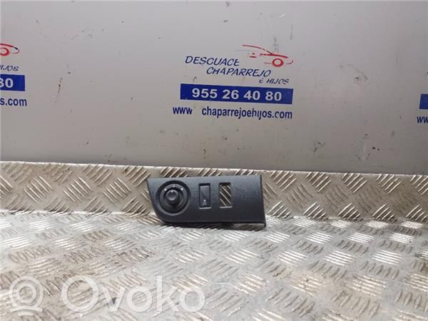 Dacia Lodgy Wing mirror switch 