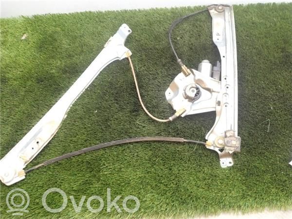 Renault Clio III Lève-vitre électrique de porte avant