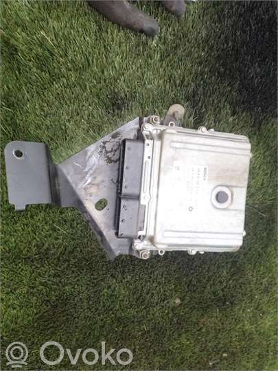 Centralina/modulo motore ECU   P04896420A,281012080