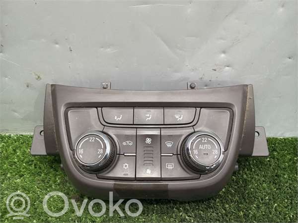 Opel Zafira C Przycisk / Włącznik klimatyzacji A/C 