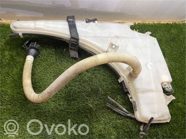 Žibintų apiplovimo bakelis   E145R010142