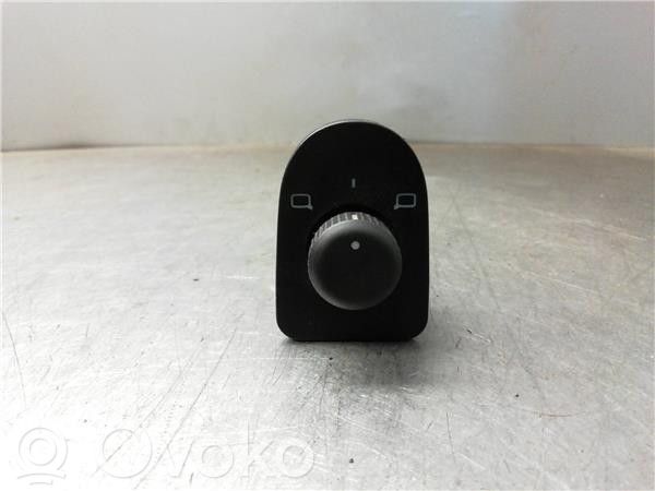 Seat Leon (1M) Przycisk regulacji lusterek bocznych