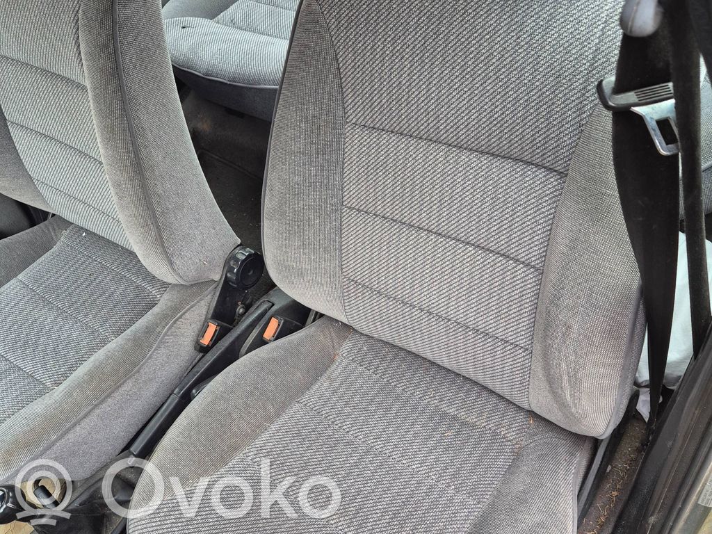 Volkswagen Jetta II Fotele / Kanapa / Komplet 