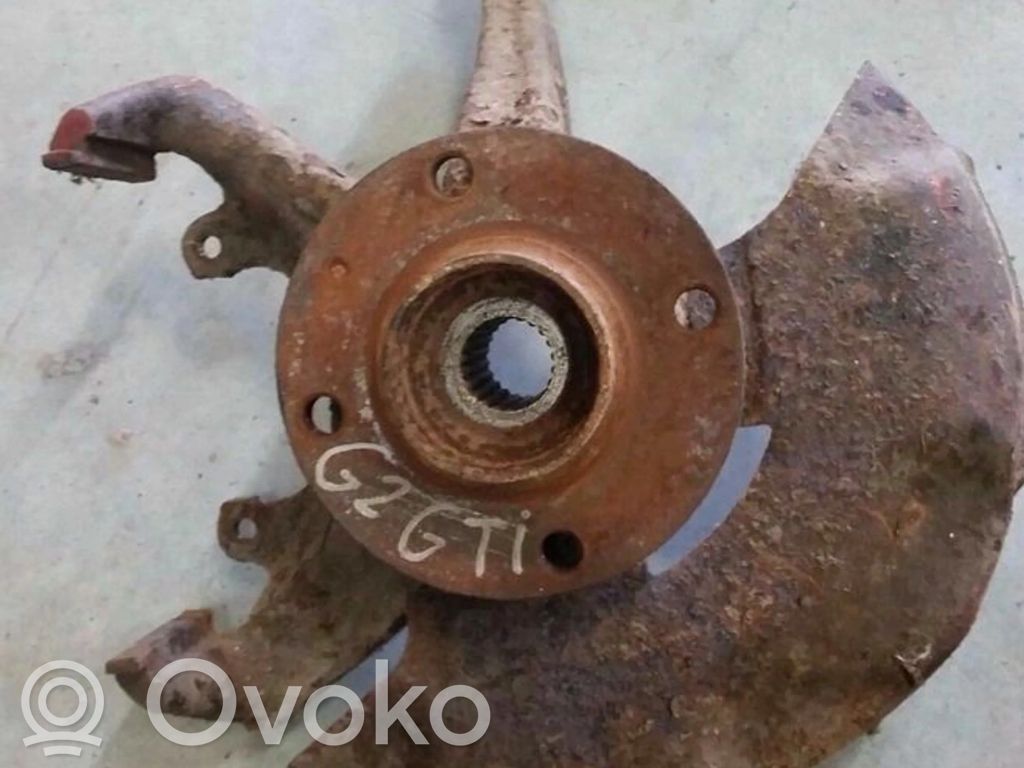 Volkswagen Golf II Piasta koła przedniego 