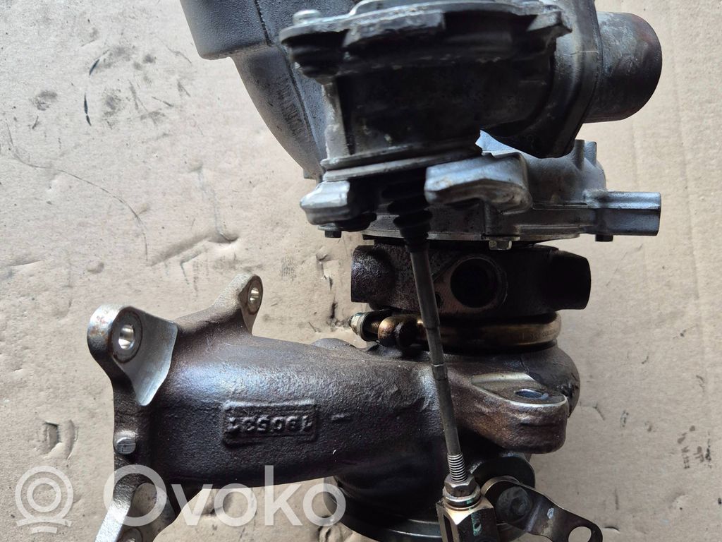 Audi Q3 F3 Sprężarka 