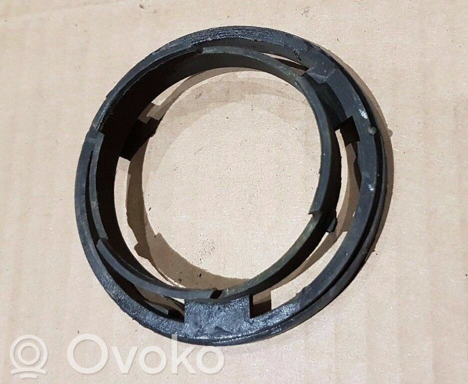 Volkswagen Golf I Dekielki / Kapsle oryginalne 