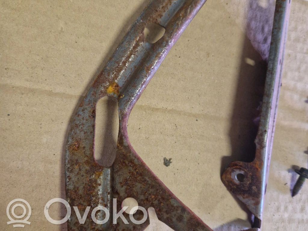 Volkswagen Jetta II Ramka deski rozdzielczej 
