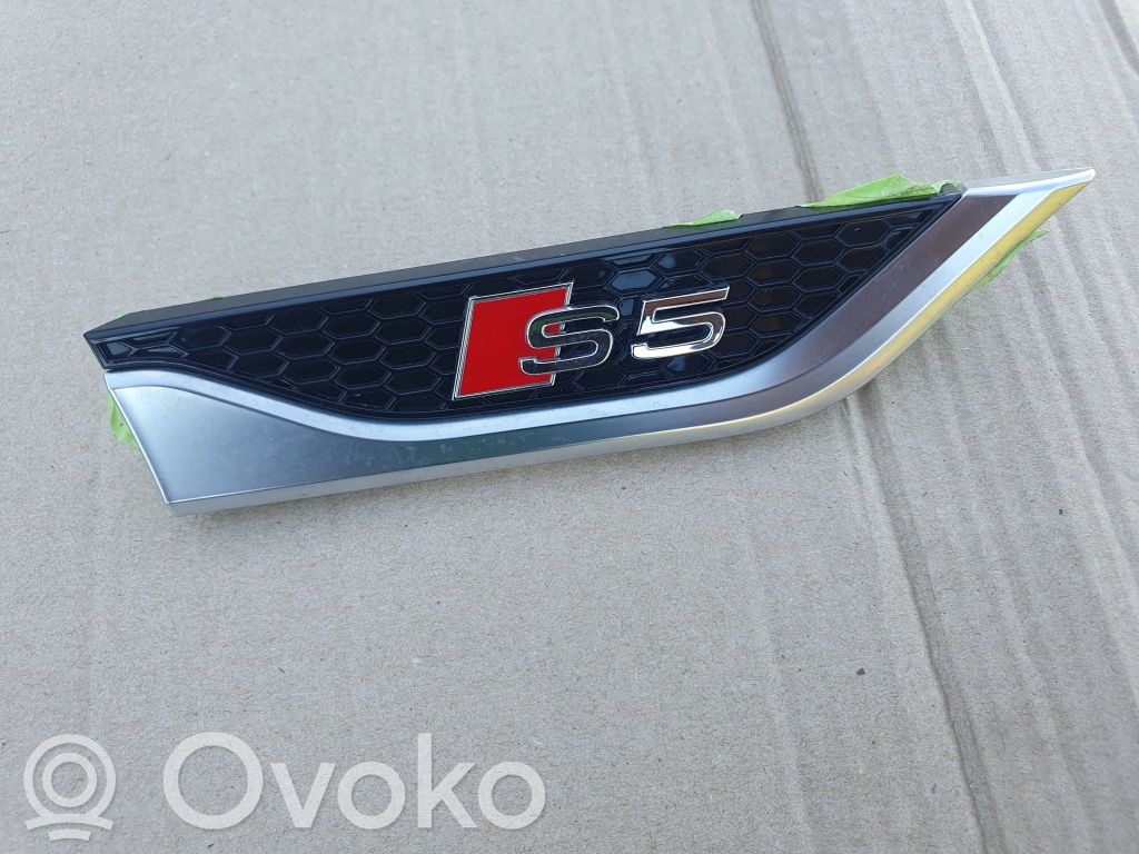 Audi A5 Inny emblemat / znaczek 