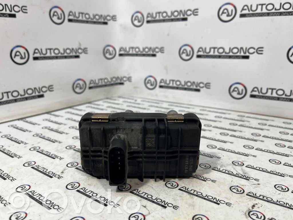 BMW 5 F10 F11 Actuador electrico turbo 