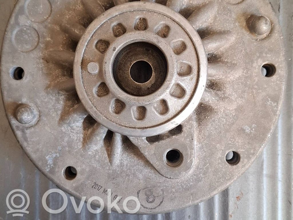 BMW 3 F30 F35 F31 Górne mocowanie amortyzatora przedniego 