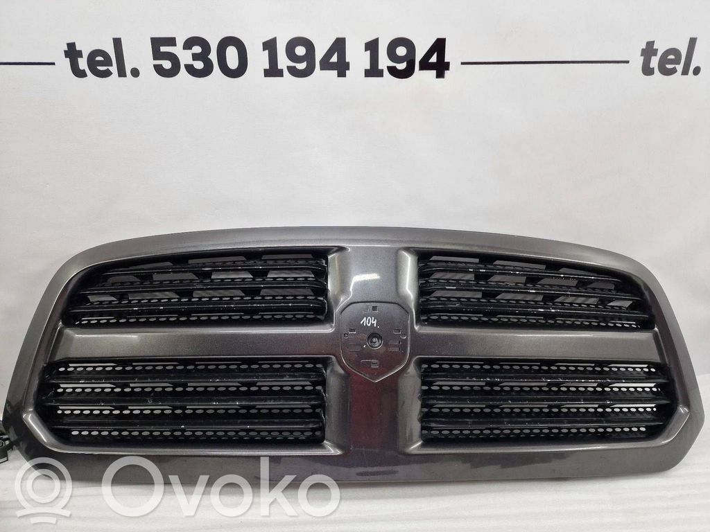 Dodge RAM 1500 DS Front grill 