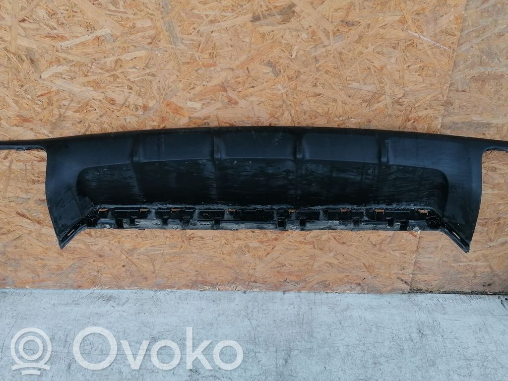 Porsche Cayenne (9Y0 9Y3) Moldura inferior del parachoques trasero 