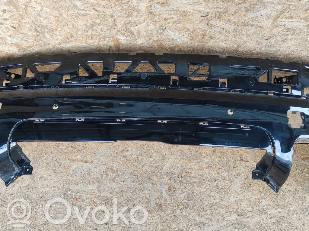 Porsche Cayenne (9Y0 9Y3) Moldura inferior del parachoques trasero 
