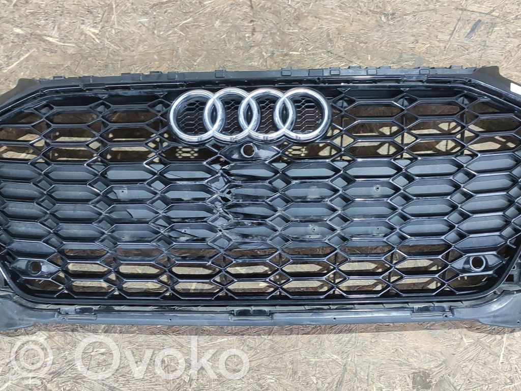 Audi A4 S4 B9 8W Etupuskurin ylempi jäähdytinsäleikkö 