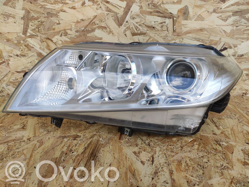 Suzuki Vitara (LY) Headlight/headlamp 