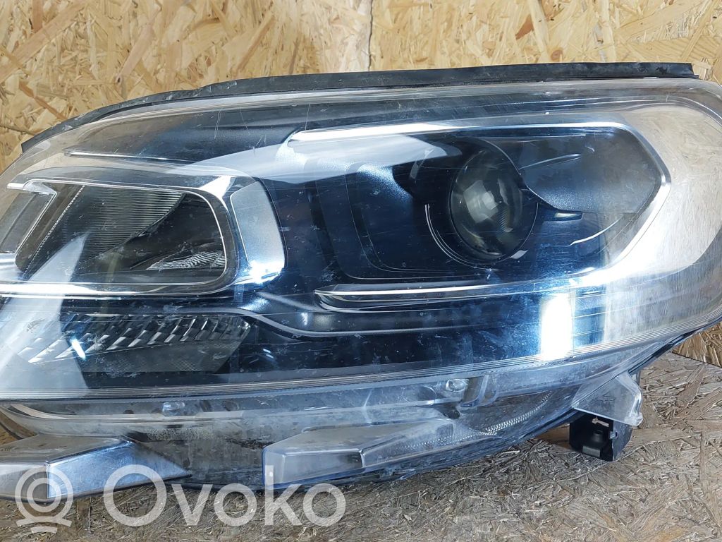 Citroen SpaceTourer M Priekinis žibintas 