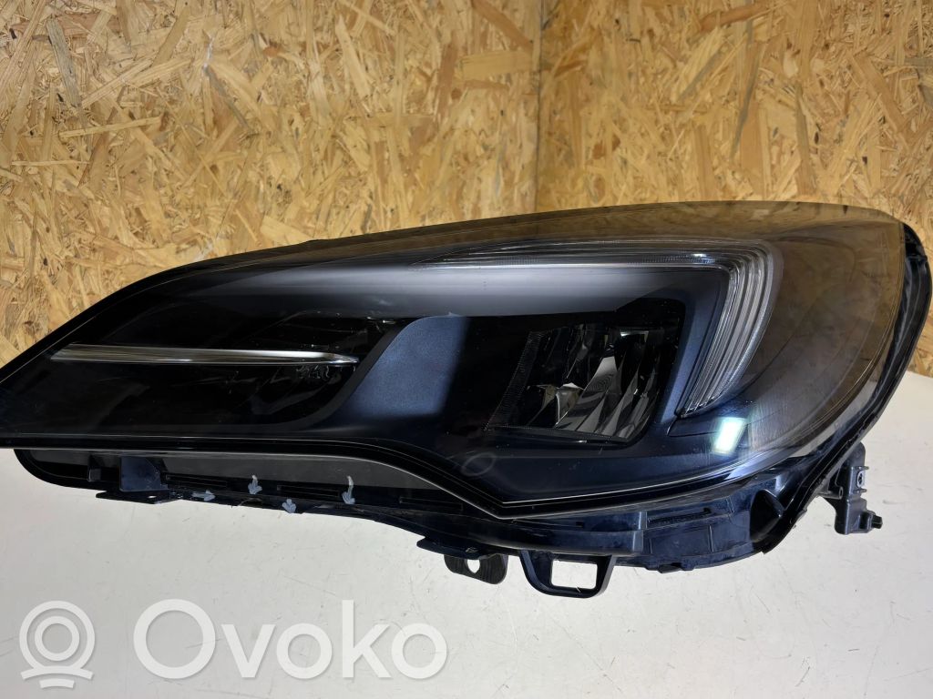 Opel Astra K Phare frontale 