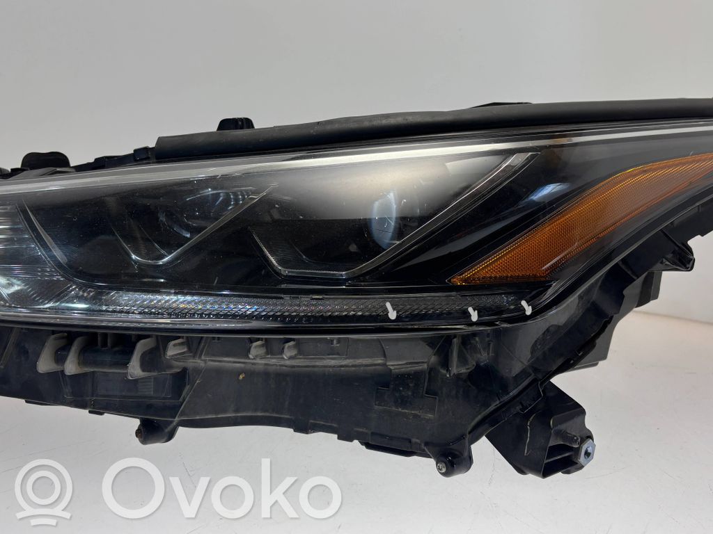 Toyota Highlander XU70 Scheinwerfer 