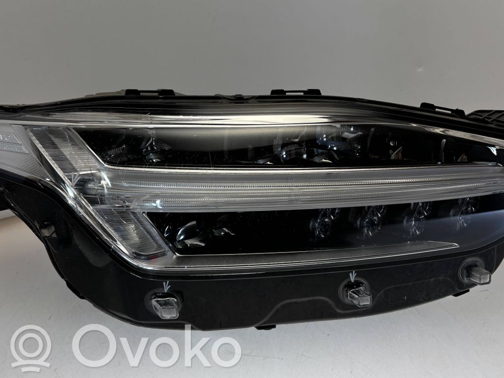Volvo XC90 Scheinwerfer 