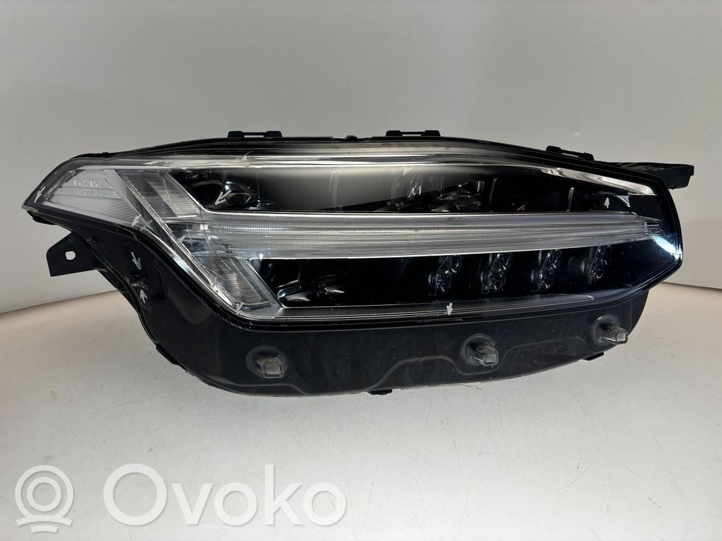 Volvo XC90 Scheinwerfer 