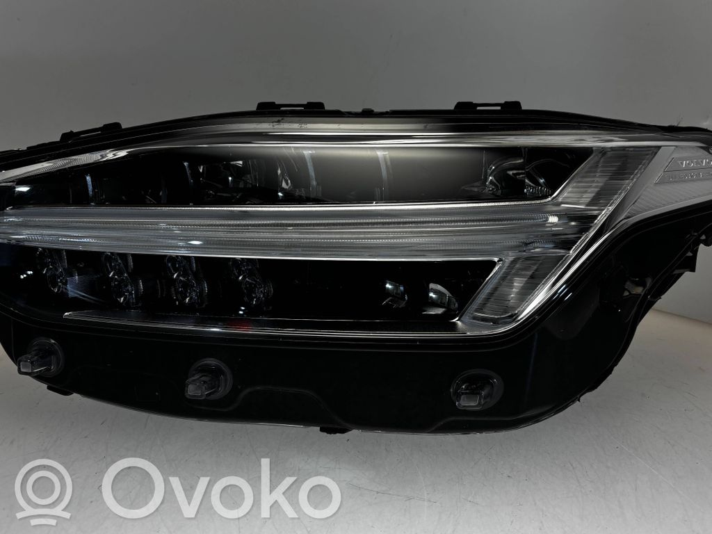 Volvo XC90 Phare frontale 