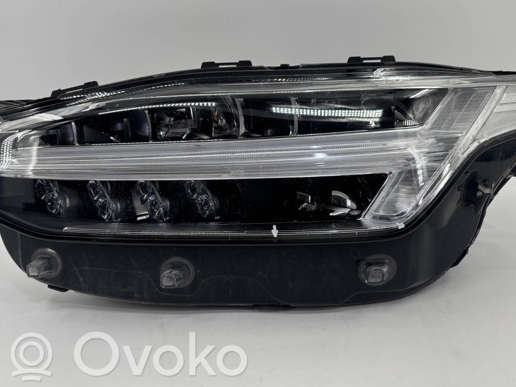 Volvo XC90 Scheinwerfer 