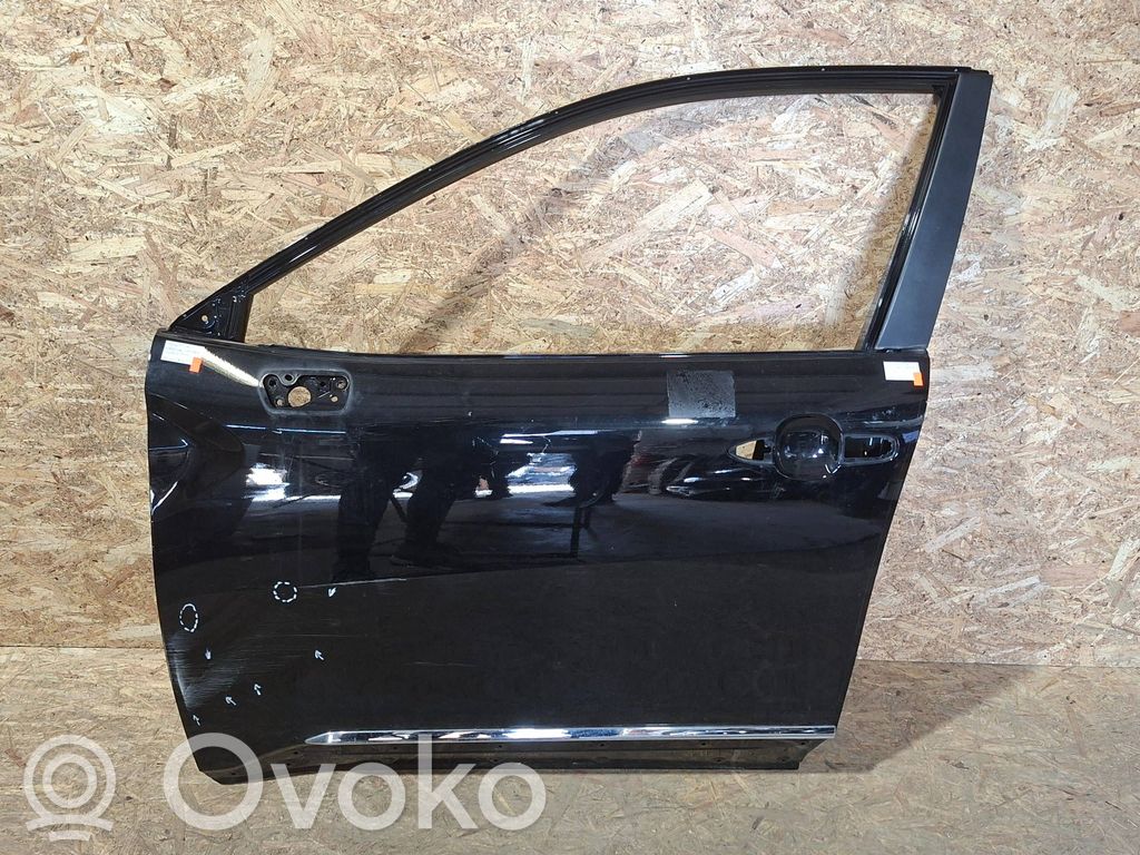 Toyota Corolla Cross Priekinės durys 