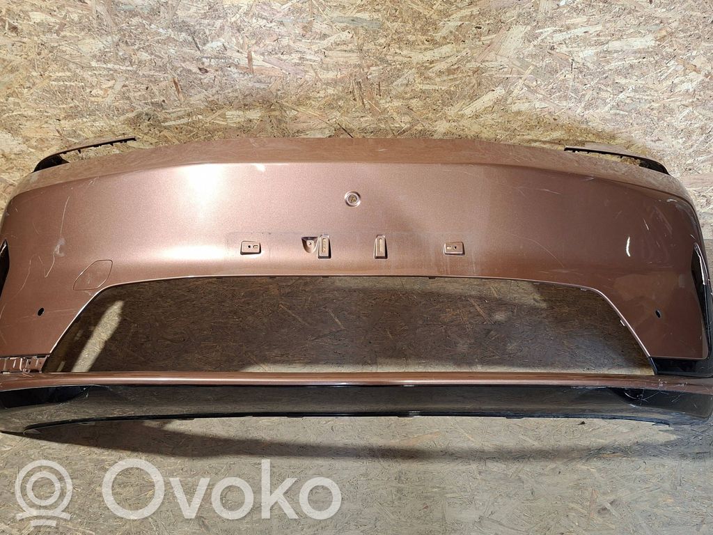 Lynk & co 09 Bară față 