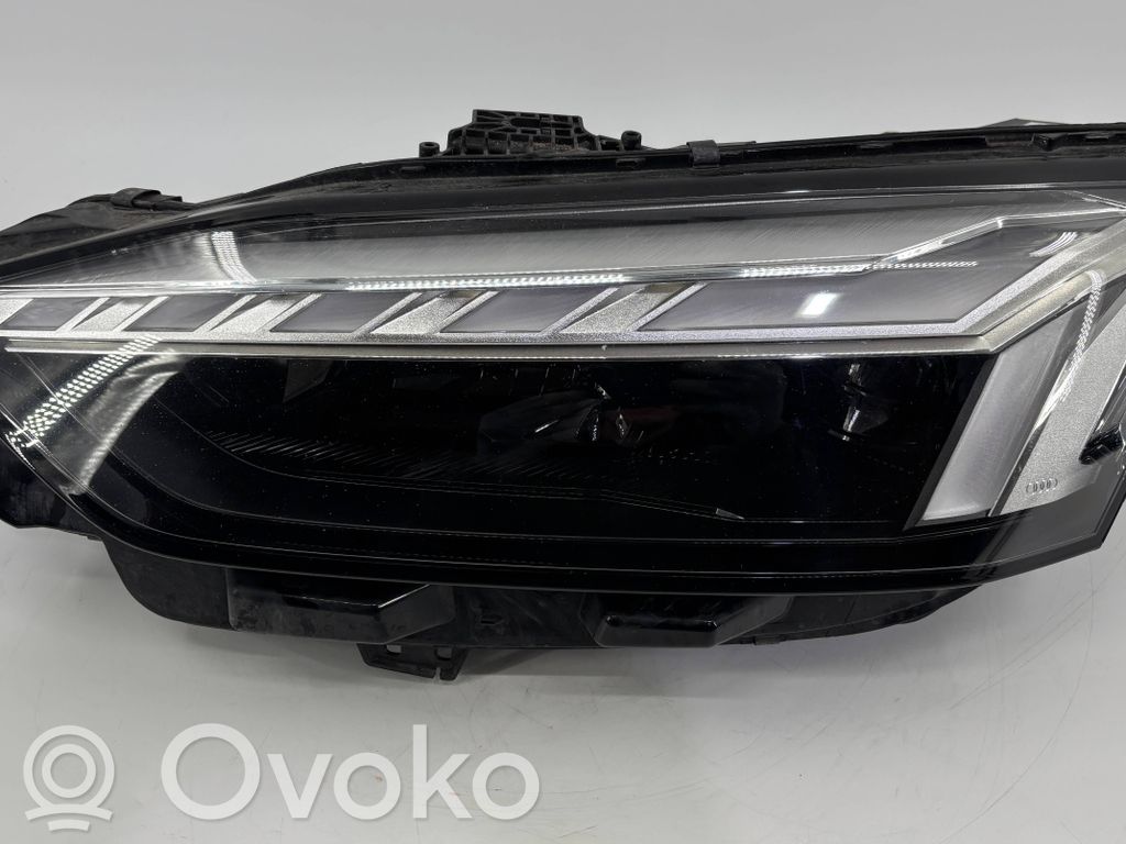 Audi A5 Headlight/headlamp 