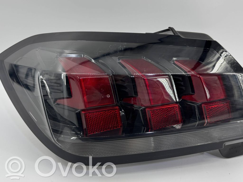 Peugeot 208 II Luci posteriori 