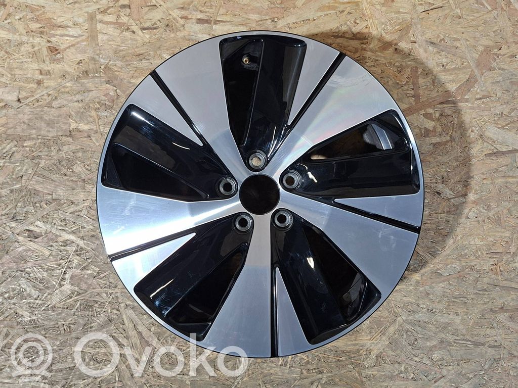 Volvo XC40 R18 alloy rim 