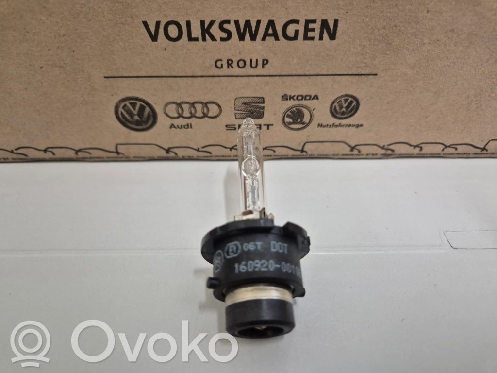 Volkswagen Touareg I Ксеноновая лампочка 