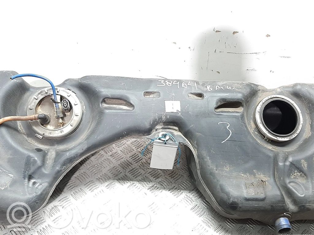 Depósito de combustible   16117283801