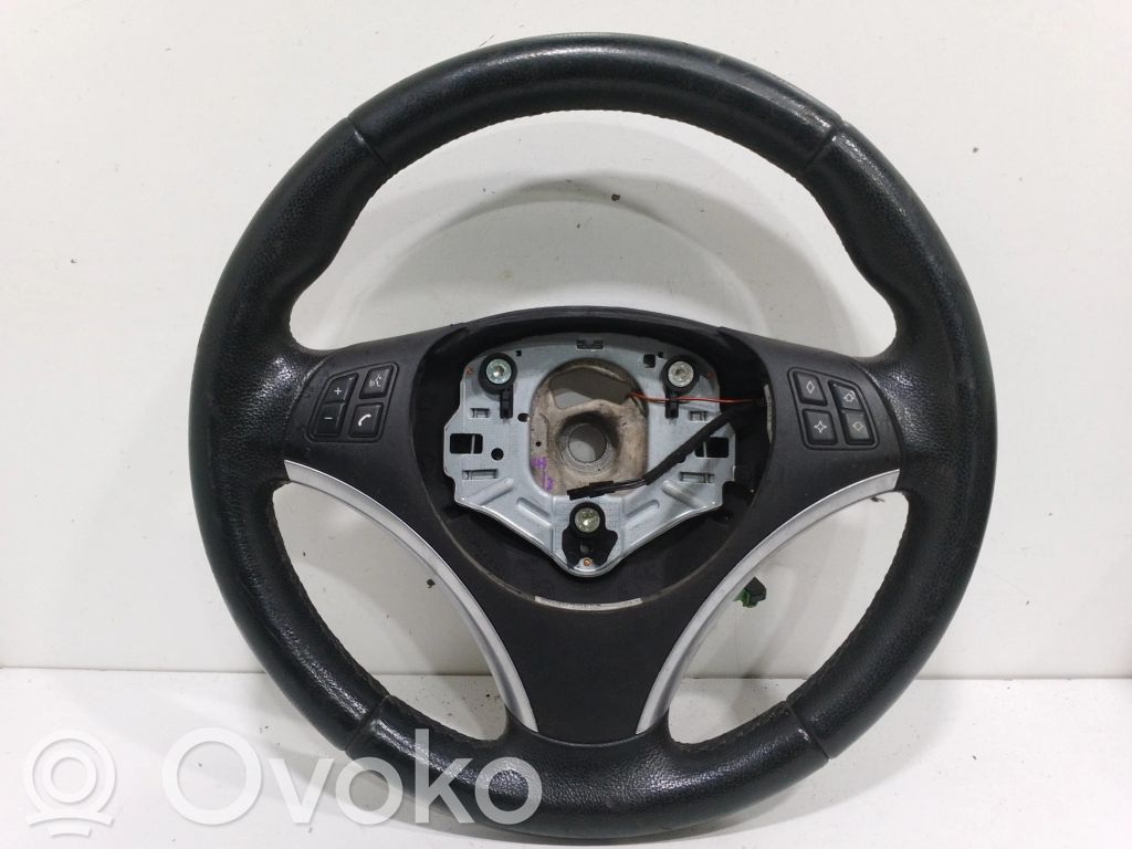 Ohjauspyörä   676989501