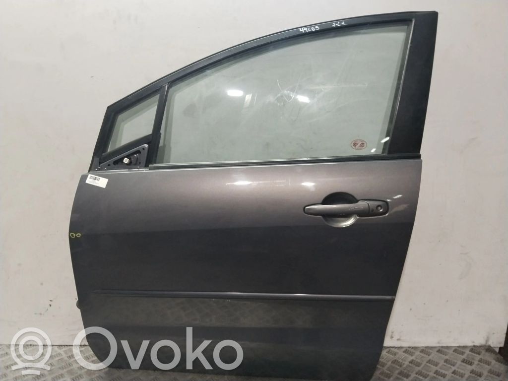 Mazda 5 Front door 