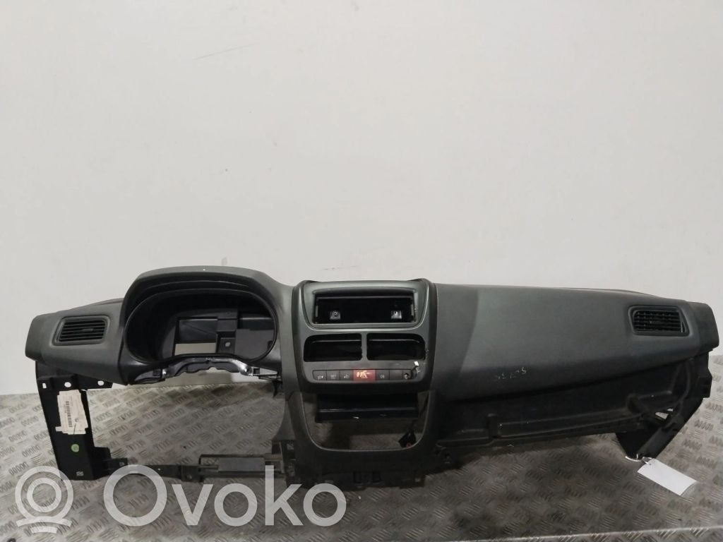 Fiat Doblo Panel de instrumentos 
