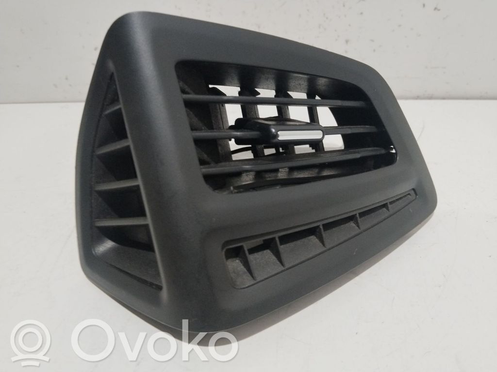 Ford Transit Kojelaudan tuuletussuuttimen suojalista 