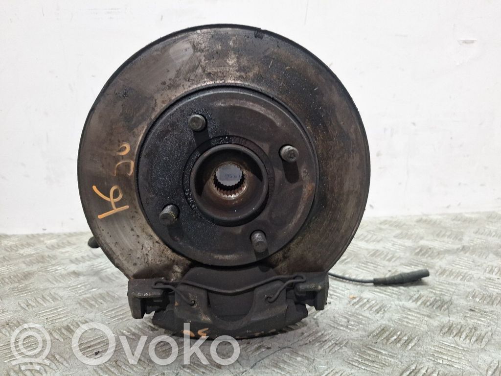 Ford Fiesta Fuzetă butuc roată față 