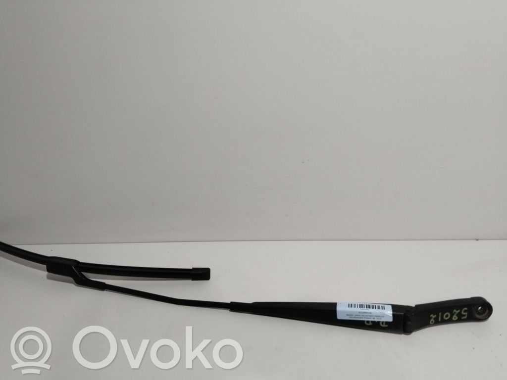 Volkswagen Passat Alltrack Braccio della spazzola tergicristallo anteriore