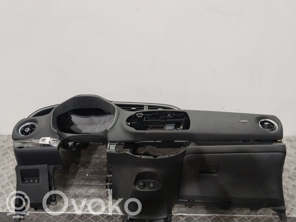 Toyota Yaris Panel de instrumentos 