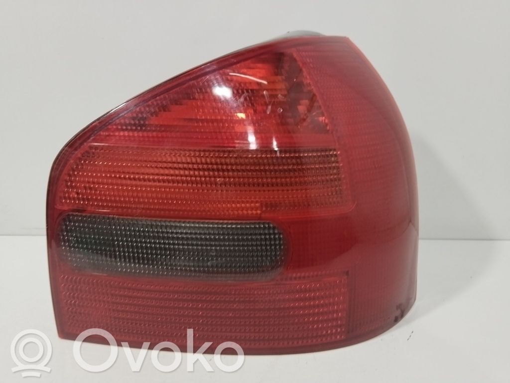 Takavalot   8L0945096A