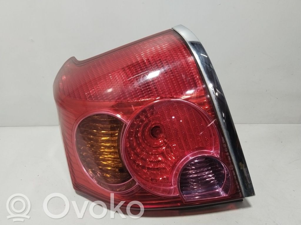 Toyota Avensis T250 Lampă spate în caroserie 