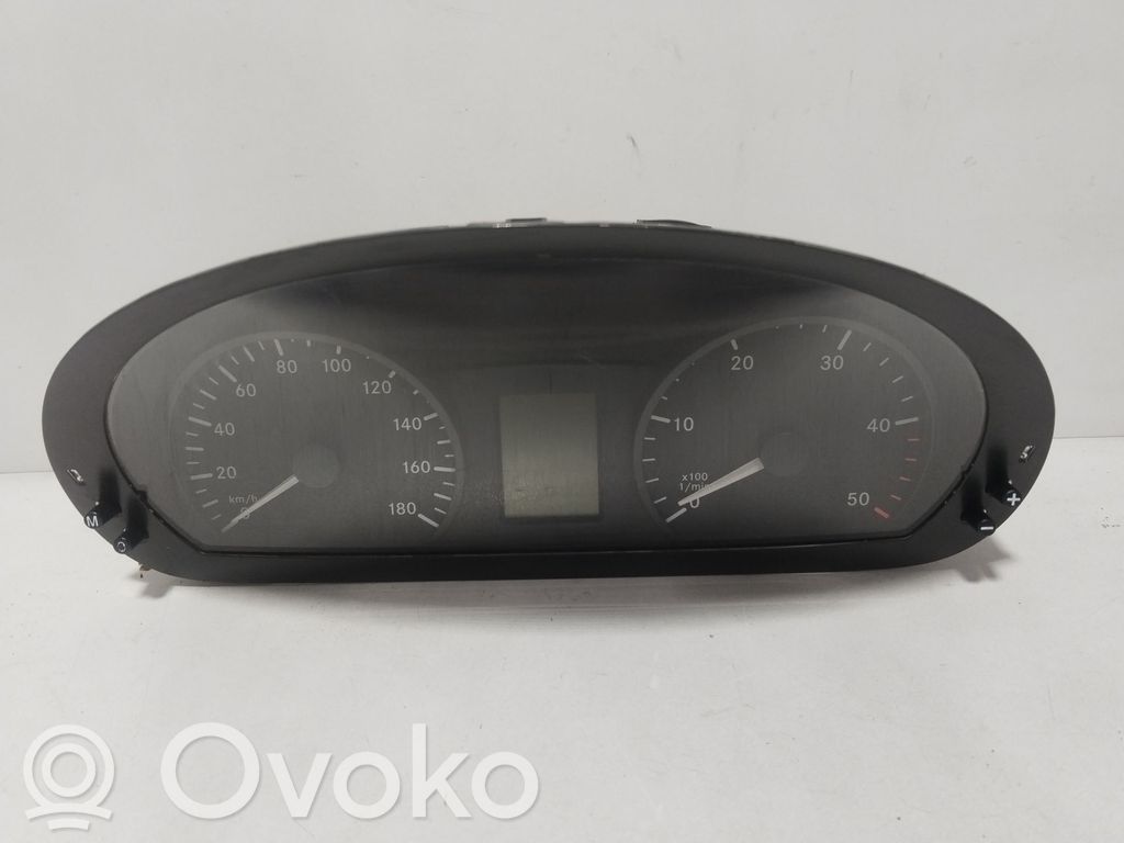 Mercedes-Benz Sprinter W906 Vitezometru (grup de instrumente)