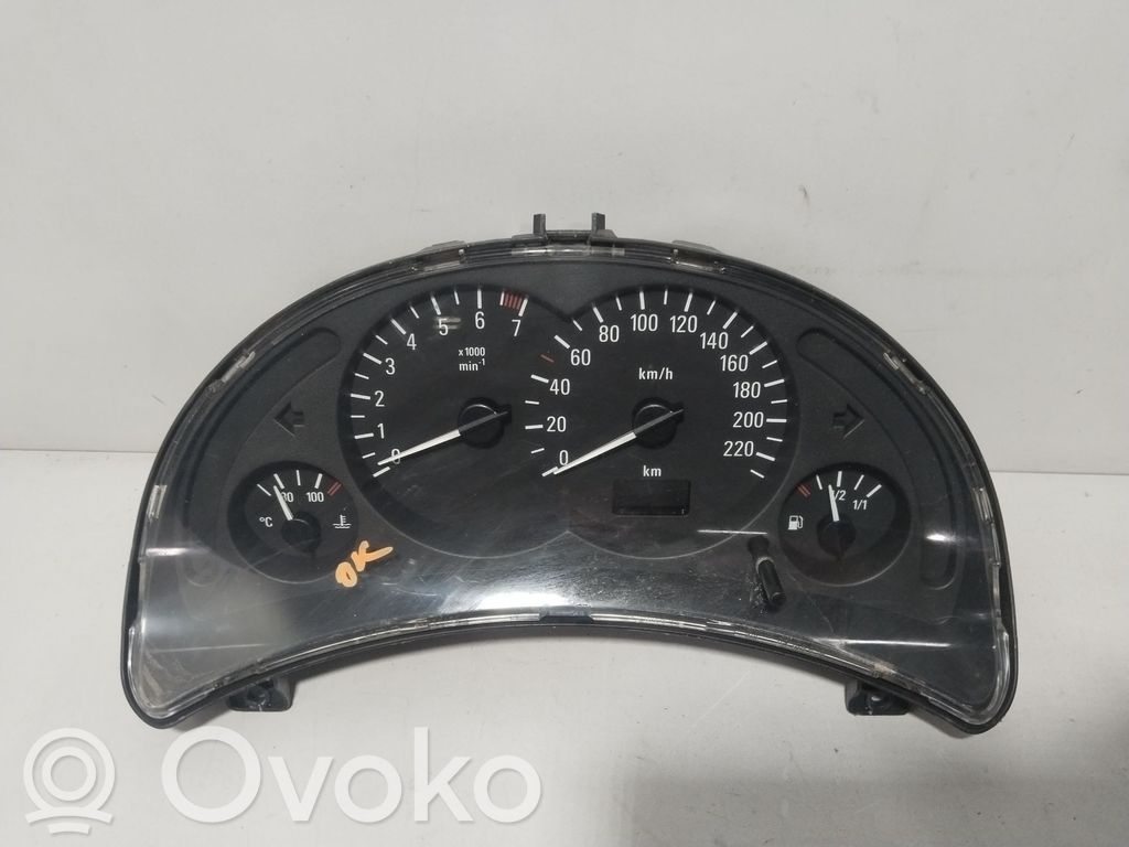 Opel Corsa C Nopeusmittari (mittaristo) 