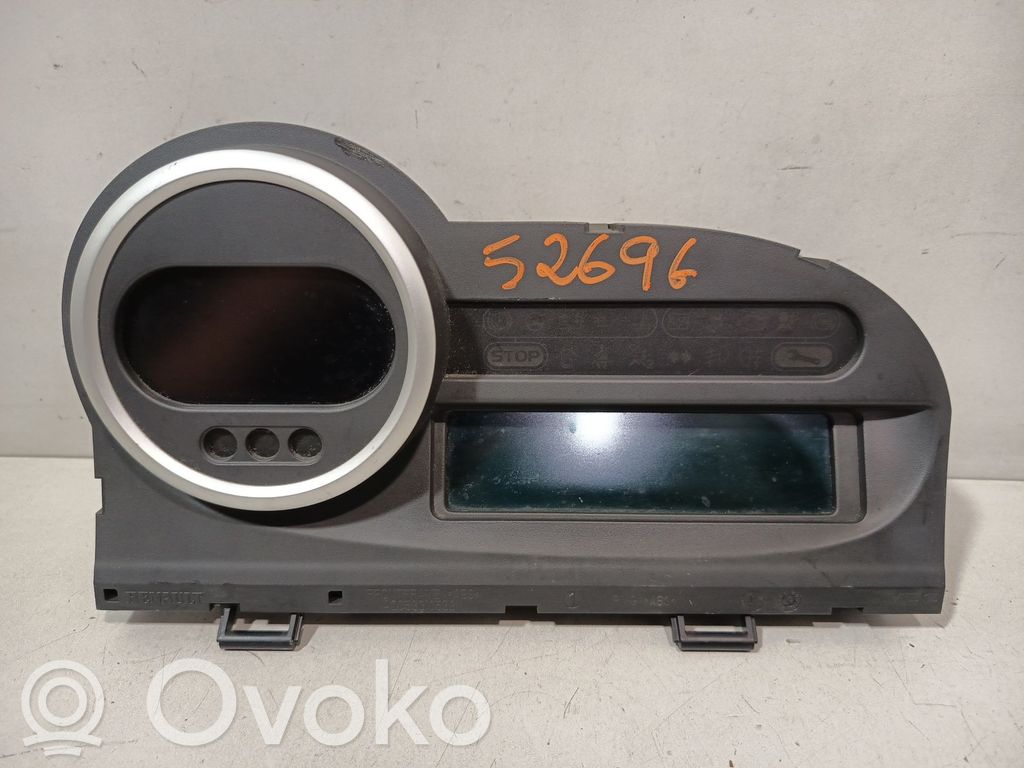 Geschwindigkeitsmesser Cockpit   820112795