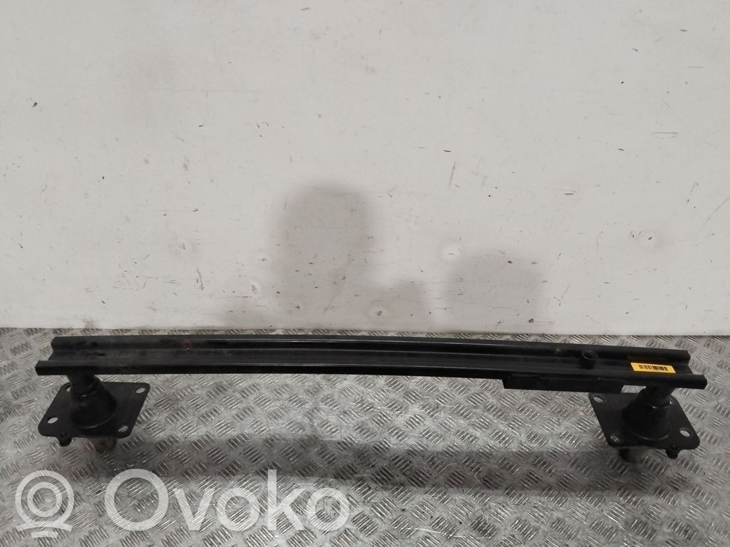 Peugeot 5008 Front bumper mounting bracket