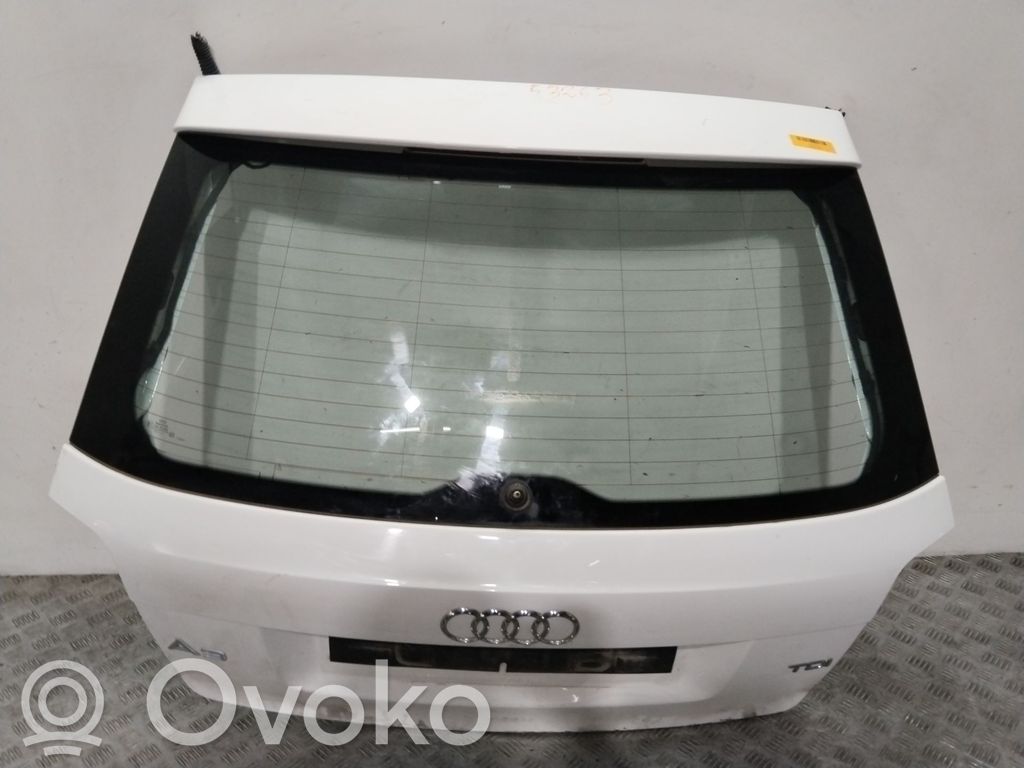 Audi A3 S3 8P Couvercle de coffre 